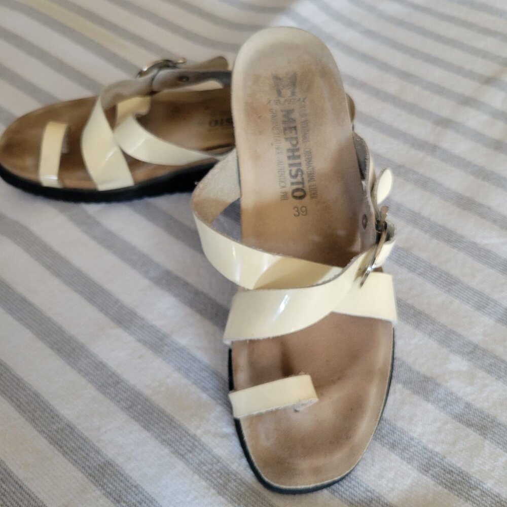 Mephisto Helen Patent Cream Sandals